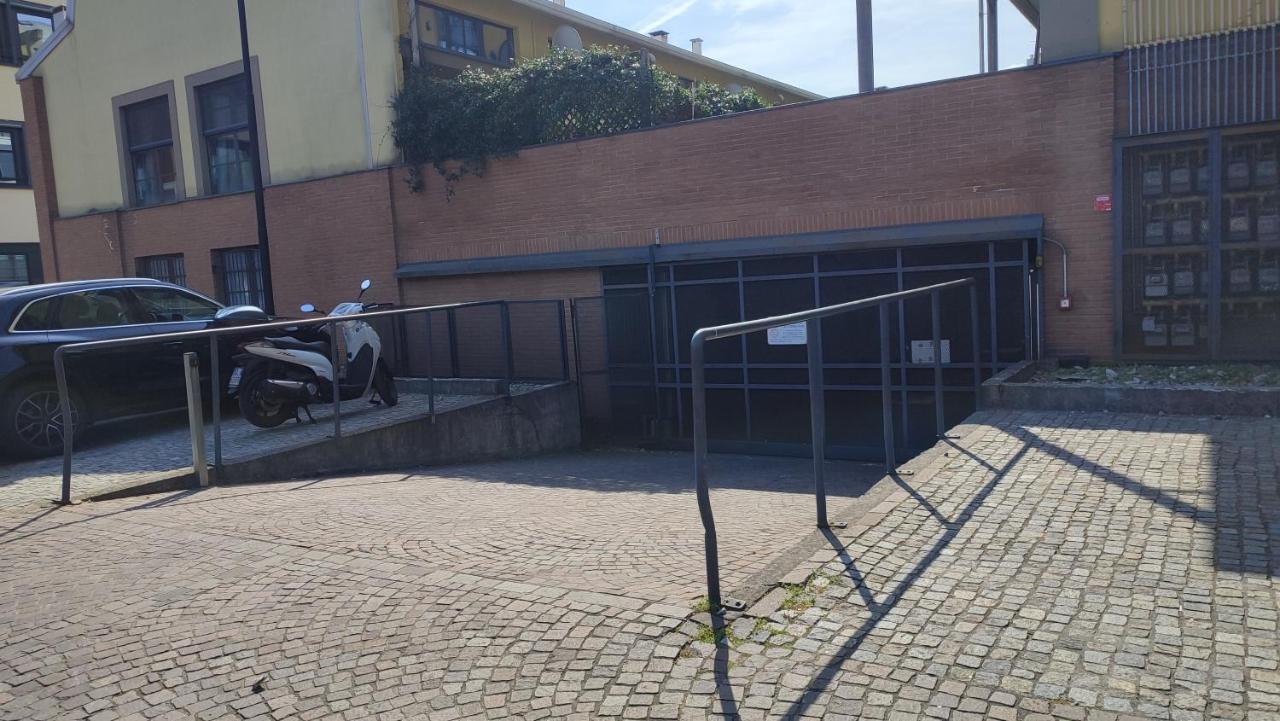La Casa Di Amy - Loft Con Garage Privato Lägenhet Milano Exteriör bild
