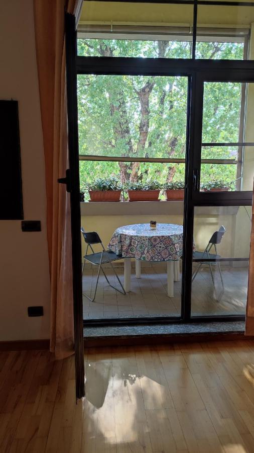 La Casa Di Amy - Loft Con Garage Privato Lägenhet Milano Exteriör bild